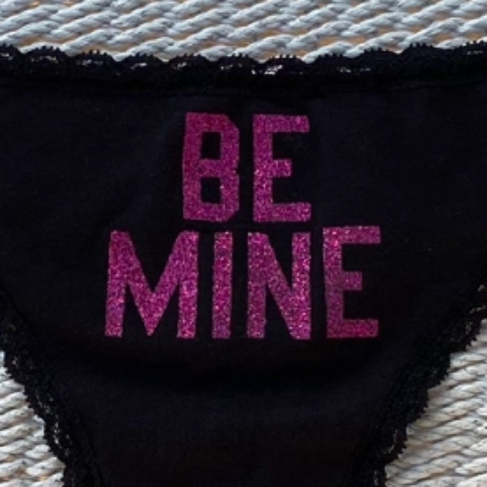 NWOT RARE Vintage PINK Victoria’s Secret Extra Low Rise Thong - Picture 3 of 6